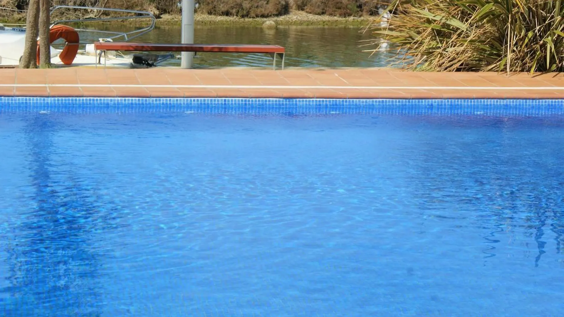 Apartment Precioso Apartamento En Complejo De Al Standing Roses Spain