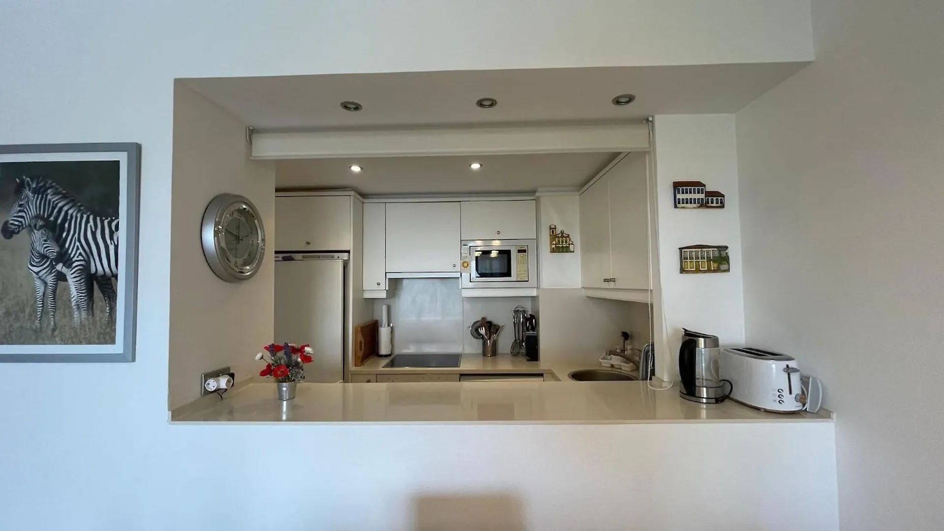 Precioso Apartamento En Complejo De Al Standing Roses